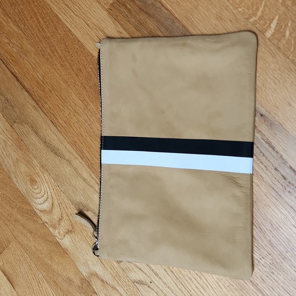 Clare V Flat Clutch - Picture 3 of 8